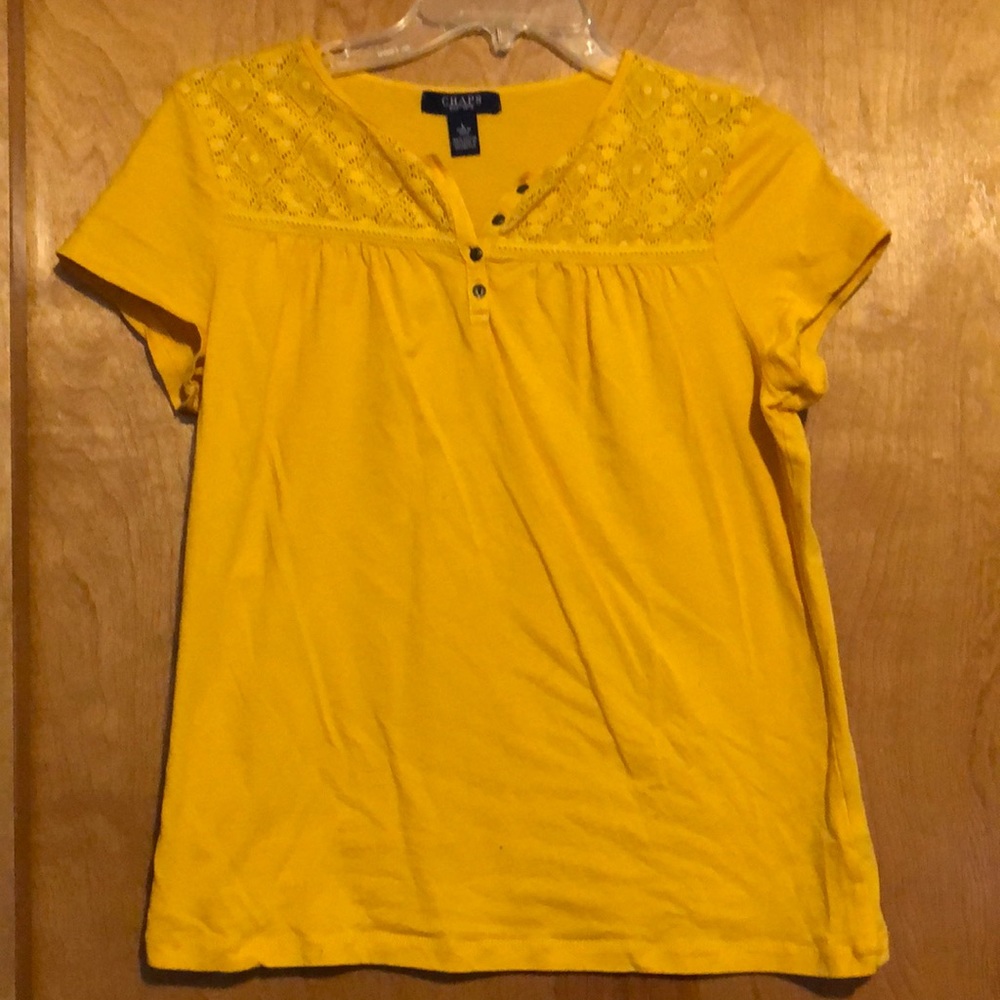 Women’s short-sleeve top/T-shirt. Chaps. Large. Yellow.